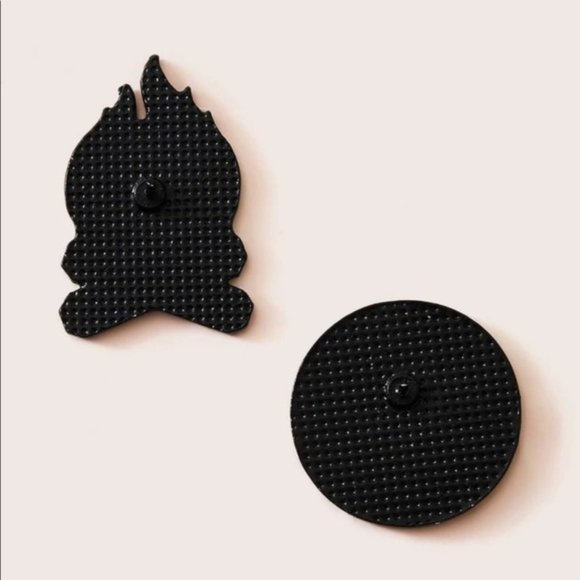 Go Wild Pin Set - Picture 3 of 3